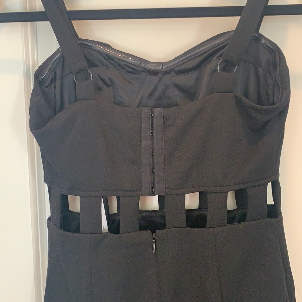 NWT Ark & Co. little black dress with cutouts. Size small - Picture 4 of 7